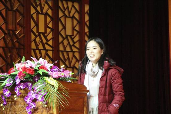 教育研究院课程部主任李艳蕾博士总结了集团在教材研发方面取得的成绩