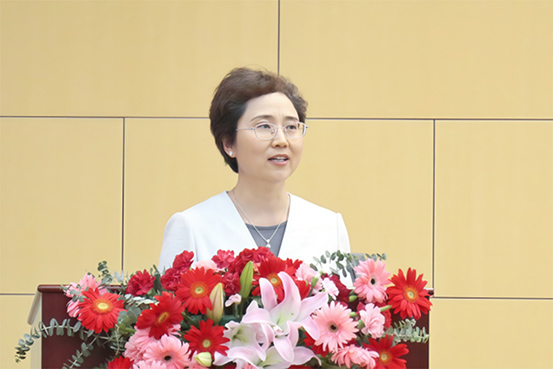 11主持人：赵武倩553.jpg